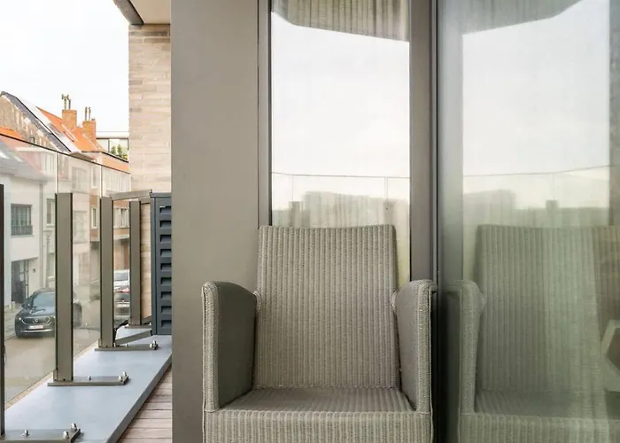 Sensational Brand New Duplex For 4 Apartment *