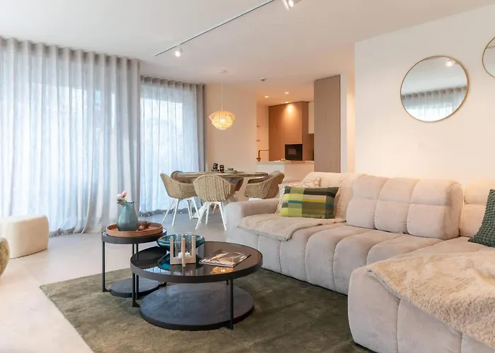 Sensational Brand New Duplex For 4 Apartment *