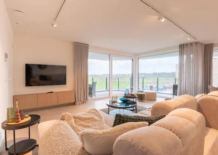 Sensational Brand New Duplex For 4 Apartment